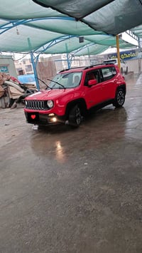 السيارة : جيب رينيجيد السيارة نظيفة وعلى ايدي وماشيه بس 37    الموديل ...