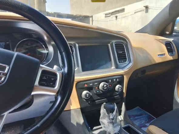 السلام عليكم جارجر آر تي 8سلندر 2014 مصبوغه عام رقمه بغداد ماشيه ١٣٧ السعر ١٣٥ /***********
