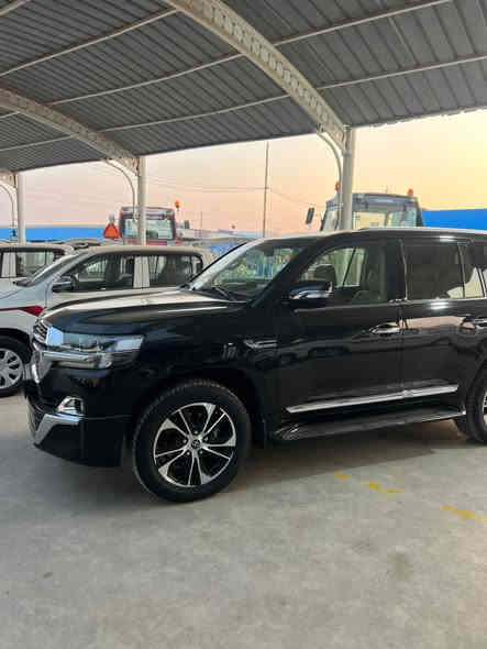 يالله
سلام عليكم 

لاندكروز كراند تورنك Gxr 

السياره مكفولة 

ماشيه 80

موديل 2021 الون اسود

  

رقم سليمانيه  تريد وكاله تريد تحويل حاضر 

فول مواصفات

سلايد روف وبصمة 

تخم تاير جديد 

كراسي كهرباء 

كشنات جلد 

شاشات كبيرة بلاد ام الترحيب

حساس خلفي وامامي 

جنطة كهرباء 

تحكم ستيرن جهتين

مري شفط 

 تشغيل عن بعد 

اشاير ترحيب

حساسات امامي وخلفي 

شاحن لاسلكي( واير ليس ) 

  8 ايرباك 

دبل ماوس 

كامرة خلفية 

نظام ABS 

ثلاجة 

لايت زنون كشافات

ويل كب كروم حجم 20

حجم المحرك: 6 سلندر

بصمات عدد 2

زراك لايت

عده وغراض الشركه  وبصمات 

مكاني السياره واسط الزبيديه 

استفسار 

السعر:590 وبي مجال لشراي

***********
