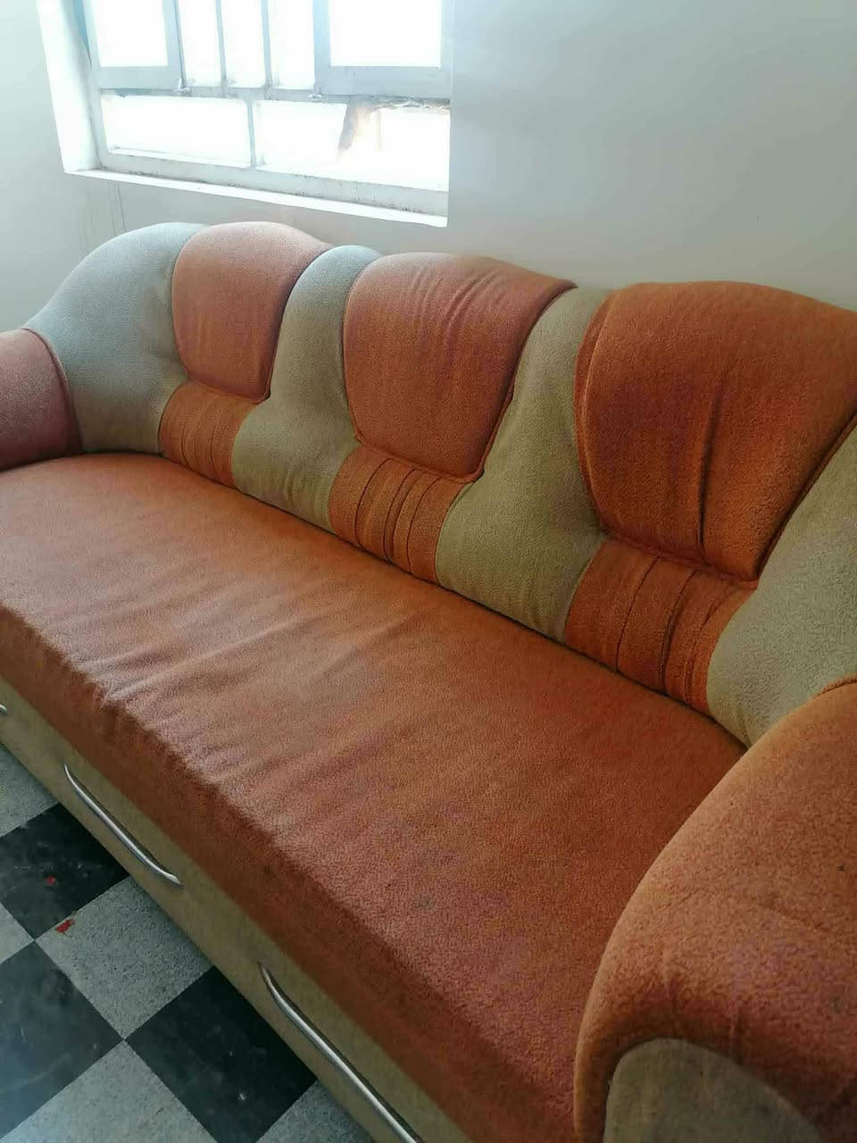 السلام عليكم ورحمة الله وبركاته
توجد لدينا اغراض للبيع 
(بيع مستعجل) 
بعض من هذه الاغراض تخم بسعر مناسب جدااا (١٢٥ الف)وبيه مجال بسيط ❗❗❗❗
كل الاغراض باسعار مناسبة للاستفسار اكثر مراسلتنا على الخاص ✨✨


**إذا كنت صاحب هذا الإعلان وتريد حذفه لأي سبب، رجاءا أرسل رسالة إلى الدعم الفني**