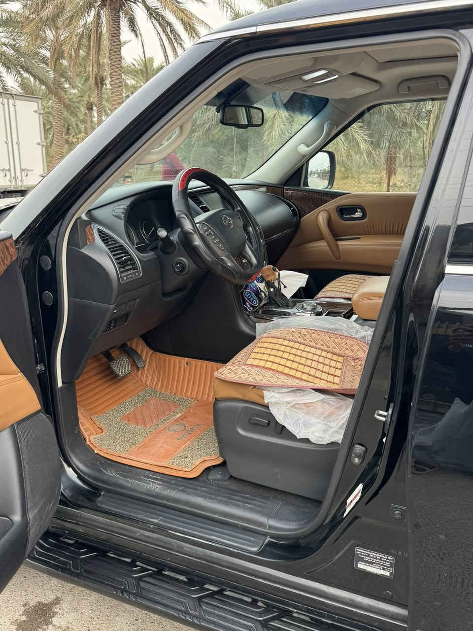 سلام عليكم باترول 2017 مكينه 6 سلندر كفاله عامه مغلفه ppf فئه بلاتينيوم سياره وضع شركه بعدهه تخم تاير جديد ماشيه 29 الف حقيقي 
لبيع او المراوس بتاهو 2020 فقط 
سعر 370 وبيهه مجال 
***********
