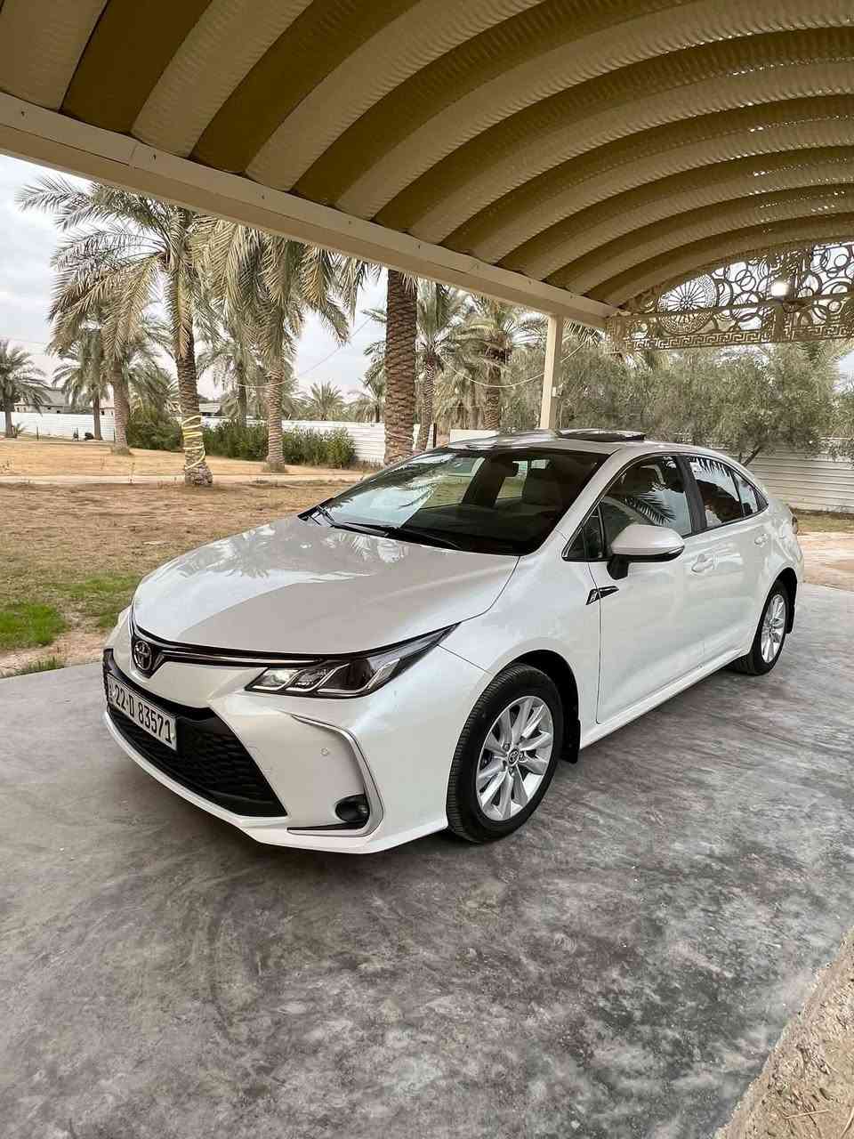 السلام عليكم
للبيع تويوتا كورلا خليجي SAS ام الضمان 
رقم اربيل مكفوله كفاله عامه ماشيه 68 
السياره جديده وعلى ايدي (استعمال شخصي) كلشي بيها على وضع الشركه 
فوول مواصفات 
فتحه 
بصمه تشغل + ابواب
دخول ذكي 
ترحيب 
حساسات امامي + خلفي 
كامره دواره
اندرويد اوتو 
ابل كار بلي
السعر  : 178 ورقه وبيها مجال 
مكان السياره بغداد العامرية 
للاستفسار : ***********
