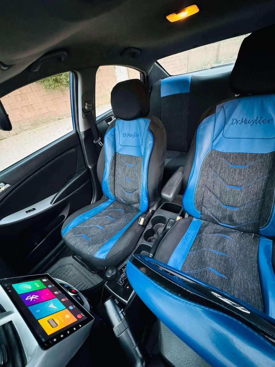 السلام عليكم
اكسنت 2016 خليجي رقم بغداد دولي سنوية جديدة بأسمي  محرك 1600 دوش خير من الله محرك وكير لاتنقيص ولاتبخير 

نضام ايكو تحكمات ستيرن مثبت سرعة والى اخره 

السيارة بيها مكانات صبغ  شرط شاصي ولغد ودواخل كفالة وسونار اخر صورة
 
السيارة حلوة ونضيفة 

السعر من الاخير قفل قفل  متعاملني 82 
مكاني واسط الصويرة 

***********
