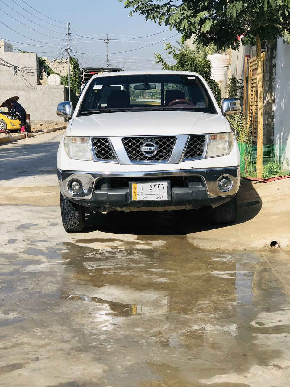 السلام عليكم ✨
للبيع

  نيسان نيفاره 

موديل 2013 

مكينه بلاد مكفوله كير بلاد مكفول 

تخم تاير جديد تبريد ثلج ❄️ تدفئه 

صدر امامي خلفي مكفول 

كامله مكمله السياره بيها فقط صبغ بدون ضرر 

(سونارها -مرفق بالمنشور )

السعر (118$)

***********
