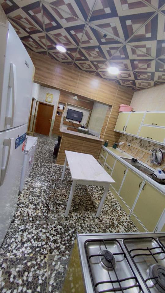 سلام عليكم 
بيع مستعجل 
دار للبيع المساحة 114 متر طابو زراعي سند ٢٥ اقرار محكمهً من صاحب الارض مباشر 
البناء طابوك جمهوري 
الدار يحتوي على طارمه صحيات خارجيه 
ومطبخ واستقبال وصاله وغرفتين نوم 
الدار يصلح حسينيه او سكن 
العنوان كربلاء منطقه فريحه قرب جامعة كربلاء يبعد عن طريق الزوار ١٥٠ متر فقط

اللاستفسار اكثر الاتصال على ارقام التاليه 
للتواصل واتساب ***********
