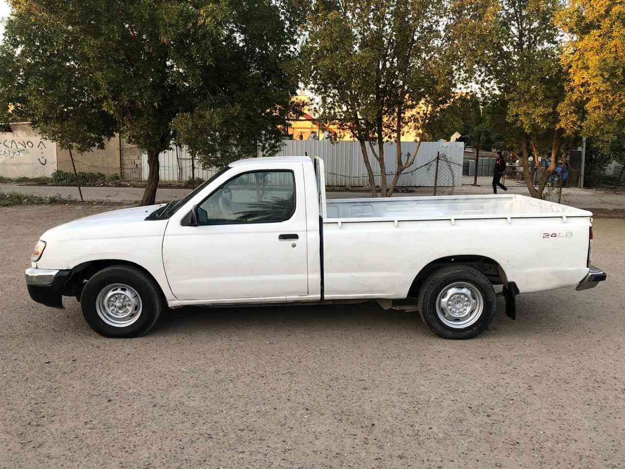 بيك اب  نيسان  شبوط موديل 2002
السيارة بلادية گير ومحرك وصبغ نظيفات لاصرف ولاتبخير السيارة جاهزة تخم تاير جديد رقم انكليزي 
ثاني يوم تحويل السنوية مجددة الى سنة 2030   ..السيارة موجودة في بغداد 

رجاء " بس الشراي يتصل ***********
