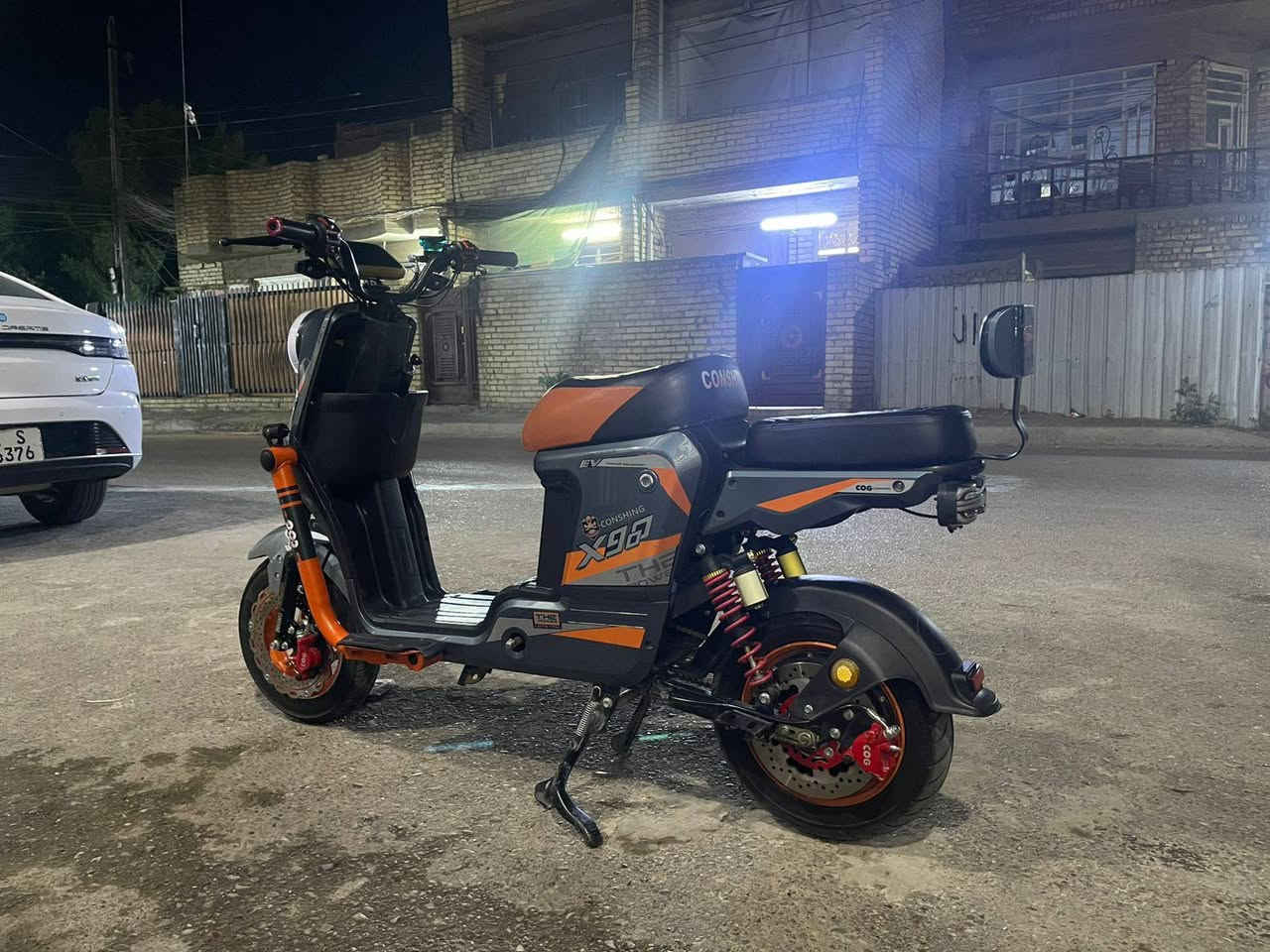سلام عليكم دراجة X900 المواصفات
دراجة 5 بطاريات 32 امبير 
ملف 2000w حقيقي ماشاء الله دراجة كلش نضيفة 
سعر 350 العنوان بغداد الشعب الرقم ***********
