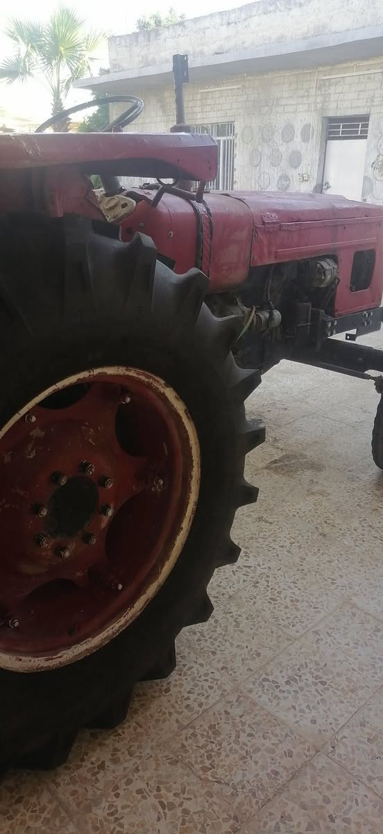 السلام عليكم تركتر عنتر 71  جاهز معمر جديد سلف باتري جديد طخم تايات جدد عنوان موصل حمام العليل السعر 3750  التفاصيل اكثر اتصال ***********
