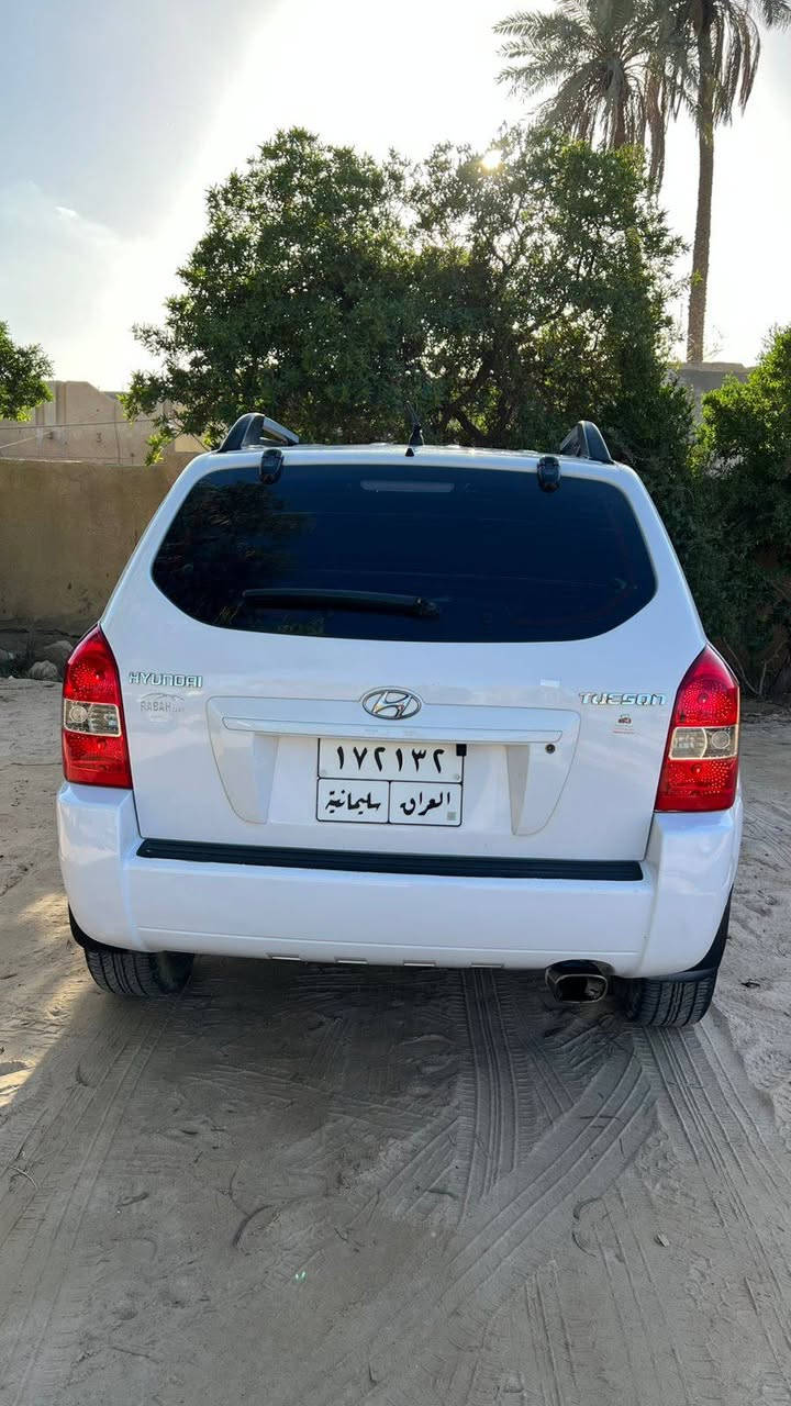 السلام عليكم توسان موديل 2009 خليجي كفالة نص فول تحكم ستيرن شاشة كامره دواره بريكABS  ويل كب حساس خلفي اربعه دسك السيارة مكفولة من مكينه كير حداديه تخم تاير تبريد كهربائيات كله جديد كفالة من الصبغ رقم سليمانية شرط التحويل السعر 115 بيه مجال بسط مكان السيارة كربلاء للاستفسار اتصل *********** كربلاء, العراق
