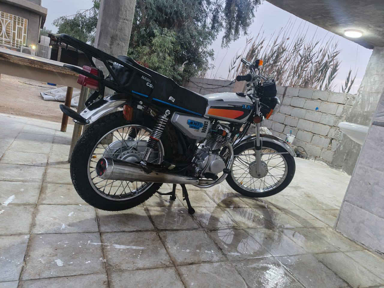 السلام عليكم دراجه للبيع نامه متياز موديل 2025 اوراق سكنر المكان حله ورديه داخل السعر 600 وبيه مجال ***********
