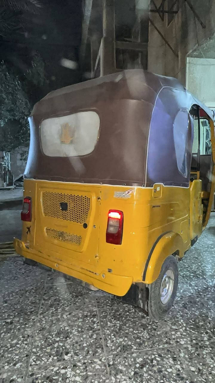 تكتك ٢١كفاله سنويه جديده وهزه جديده بيه ملاحظات بسايط
السعر ٧ونص وبيه مجال 
العنوان بغداد الدوره 
***********
