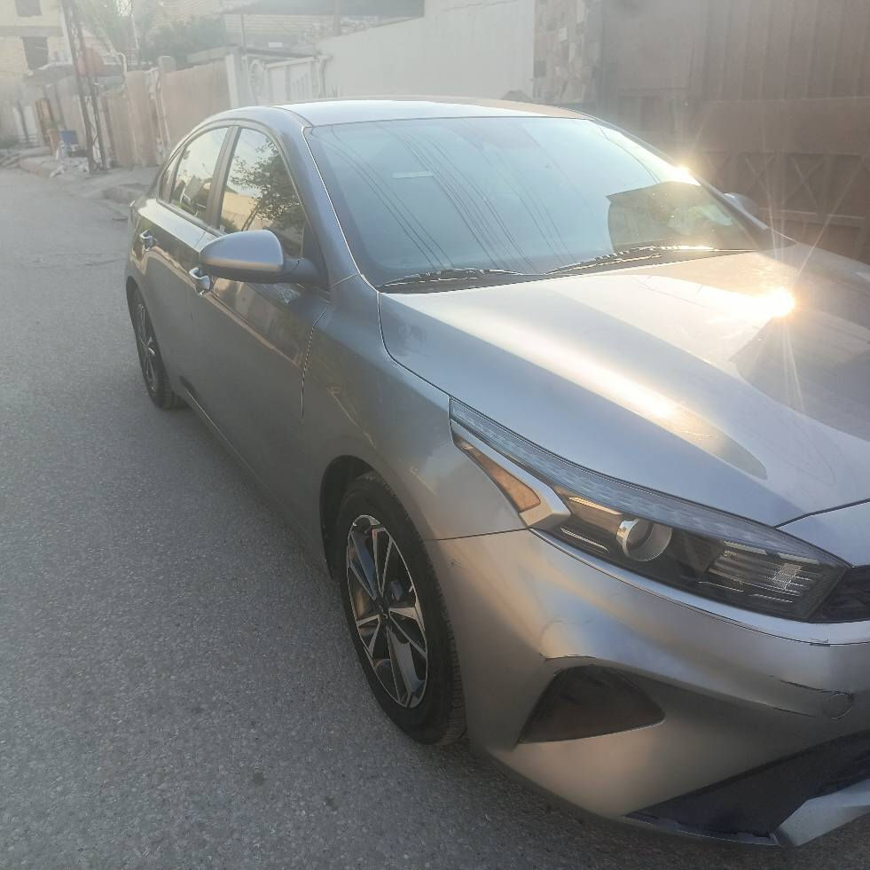 السلام عليكم... فورتي اربيلية موديل 2022 لون نفطي ضربتها جانبيه ماشية 55  
مواصفات نص فول... رادار امامي وتحكمات ومثبت سرعه وباقي التفاصيل الاعتياديه 
للتواصل خاص بغداد, العراق


**إذا كنت صاحب هذا الإعلان وتريد حذفه لأي سبب، رجاءا أرسل رسالة إلى الدعم الفني**