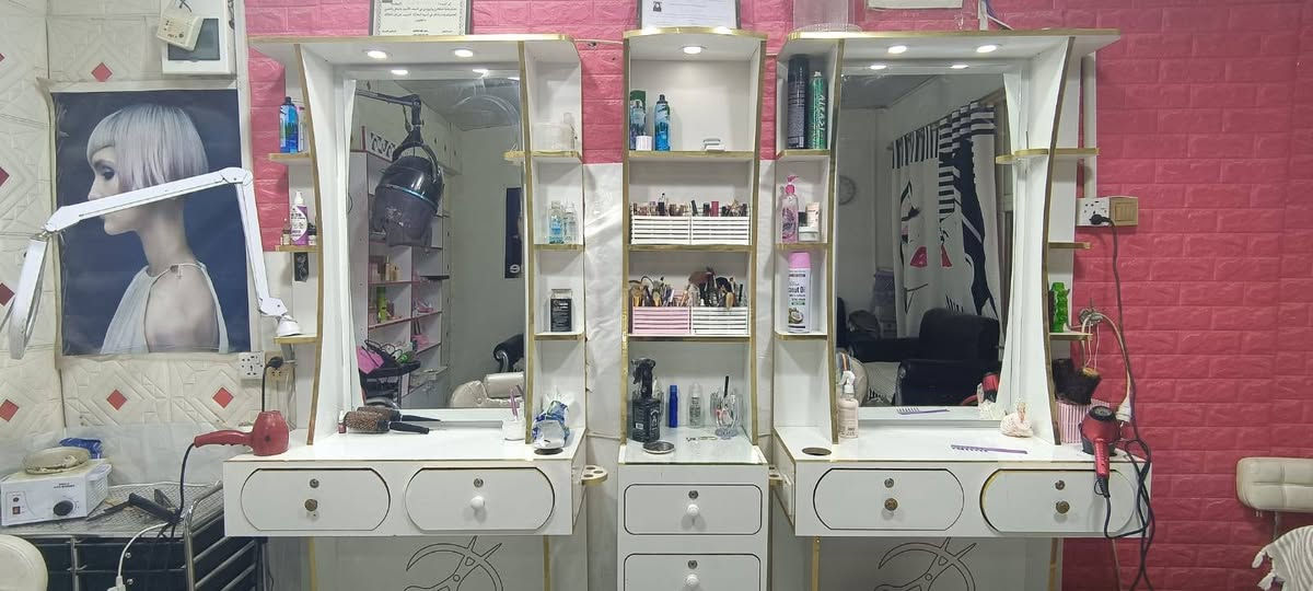 اغراض صالون  للبيع /مكاني النجف
***********
