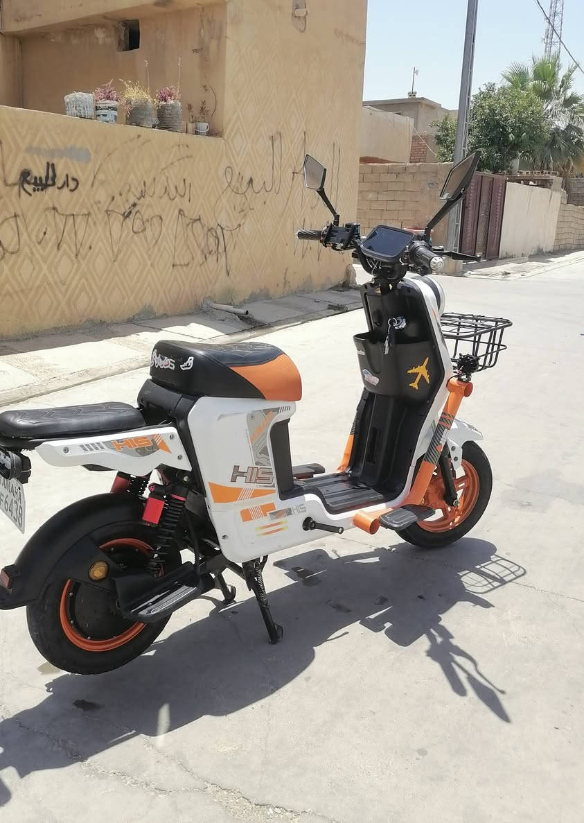 ‏H900 للبيع
‏ملف 15000
‏4 تبديلات
سرعة 99
‏بومات شركه
‏ملف ، عقل ، شاشه ، اشاير ، دبلات ، (شرط)
‏السعر 500 وبي مجال 
الهاتف: ***********
