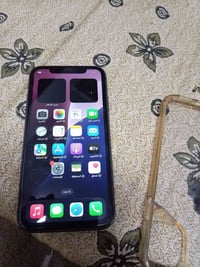 آيفون ١١ • ٦٤ • مش مفتوح
