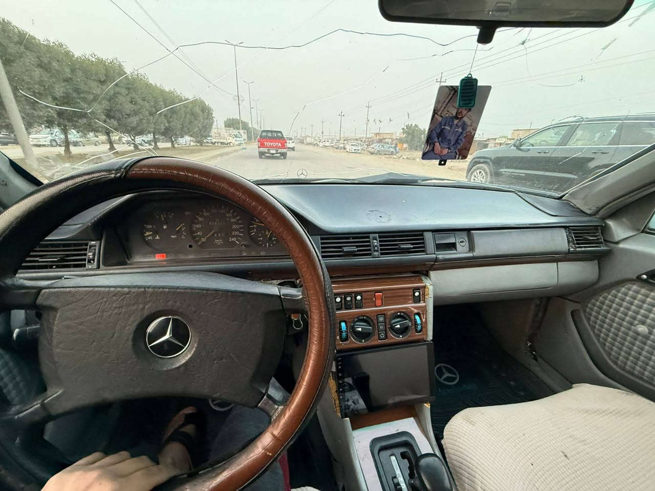 مرسيدس موديل 90 كير محرك ففتي 3000 بطل اسود المرغوب سياره جاهزه تبريد شغال تحويل مباشر مكاني بابل المدحتيه 
السعر 53
***********
