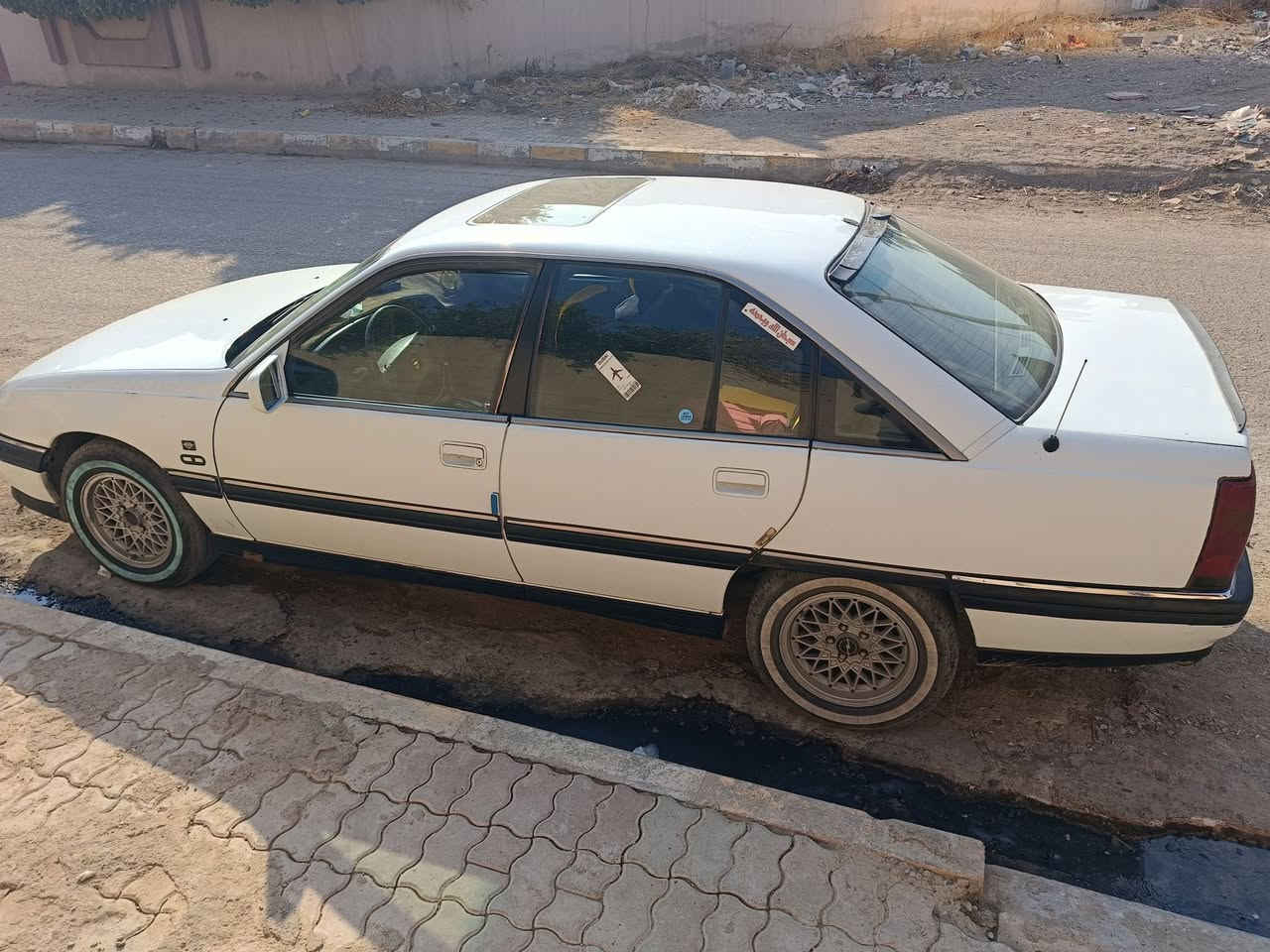 اوبل اوميكامودل1992 لبيع سعر 45بيها مجال 
مابيها اي عيب علشرت رقم اربيل حصة بنزين موجود الشراي يخابر رقم***********
