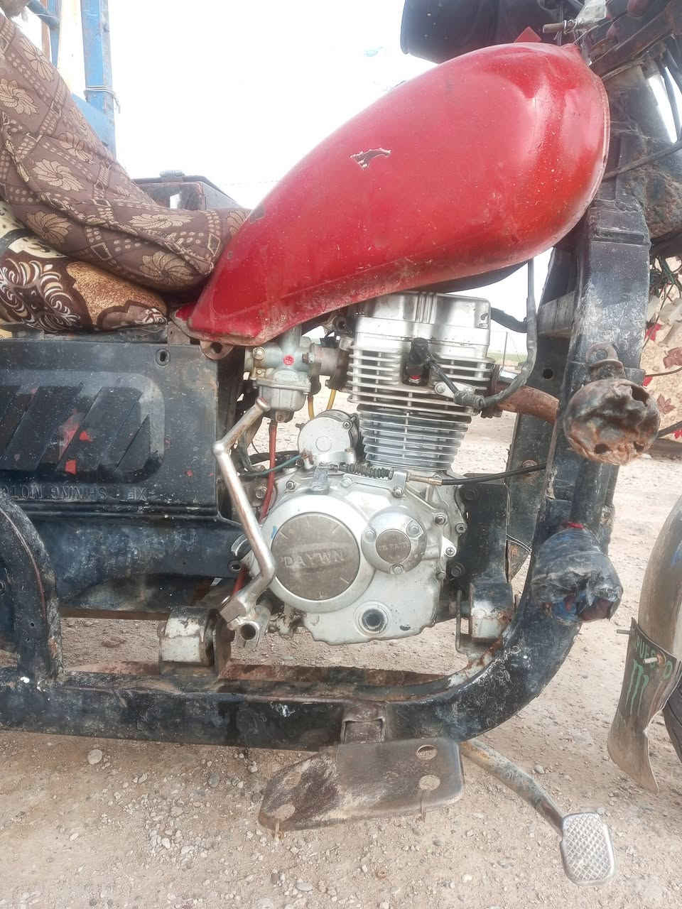 سلام عليكم ستوته للبيع او مراوس بستوته حسب الغناعه محرك ناعم نشاط فول شواصي لا خياس ولاكسر نضيفات حيل فقط لحيم شوي بركبه ما مبين كهربائيات شغاله السعر خاص/***********
