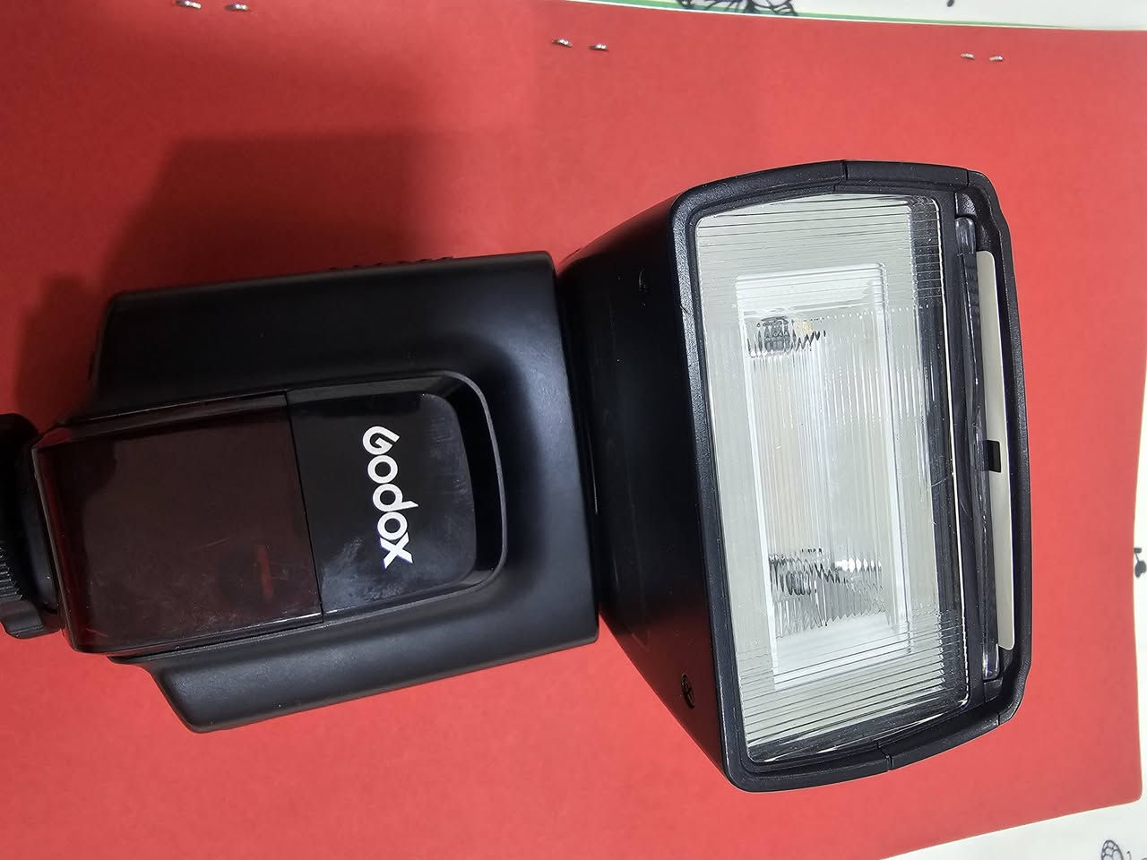 افلاش كامره  نوعيه جيده جديد ونضيف نوع TT_520 II
مكان البصره
***********_***********
