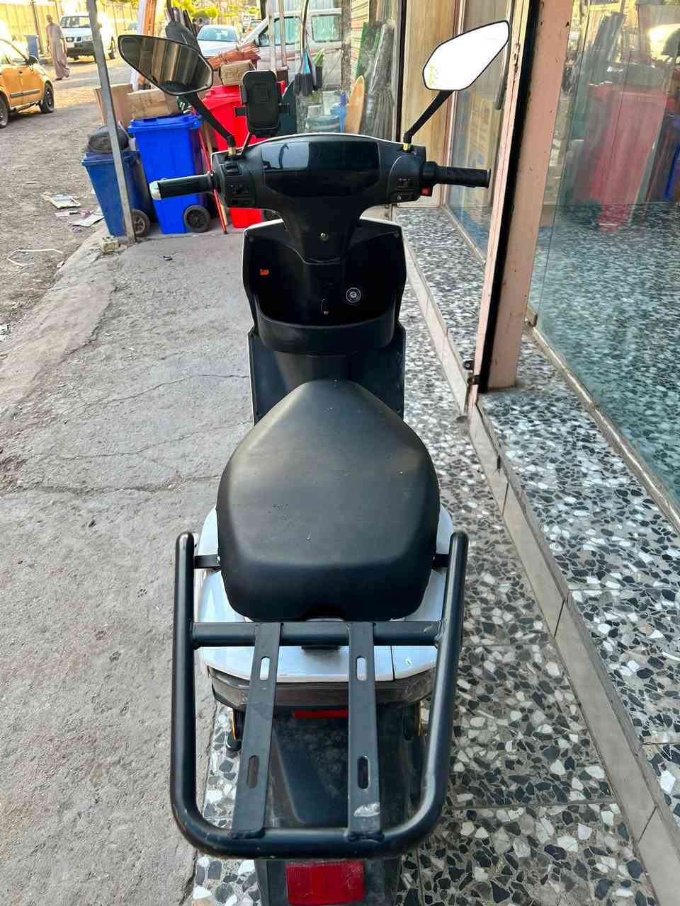 دراجه شحن تمشي 100 حقيقي 80 نظيفه مبدل بطاريات جدد صار شهرين اروح ورجع يوميا بيه البغدادي الجديد تاخذني وترجعني سعر 500 وبيه مجال حك الجيه عنواني بغداد العبيدي رقمي ***********
