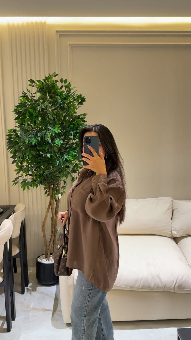 القميص تكرر
فري سايز يلبس 36/38/40/42
طول القميص 75cm

#ملابس #ootd #fashion #reels #تنسيقات


**إذا كنت صاحب هذا الإعلان وتريد حذفه لأي سبب، رجاءا أرسل رسالة إلى الدعم الفني**