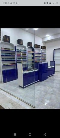 ديكور كامل للبيع +قطعه ضوئيه كامل للستفسار خاص اناره من داخل الارفوف  ...