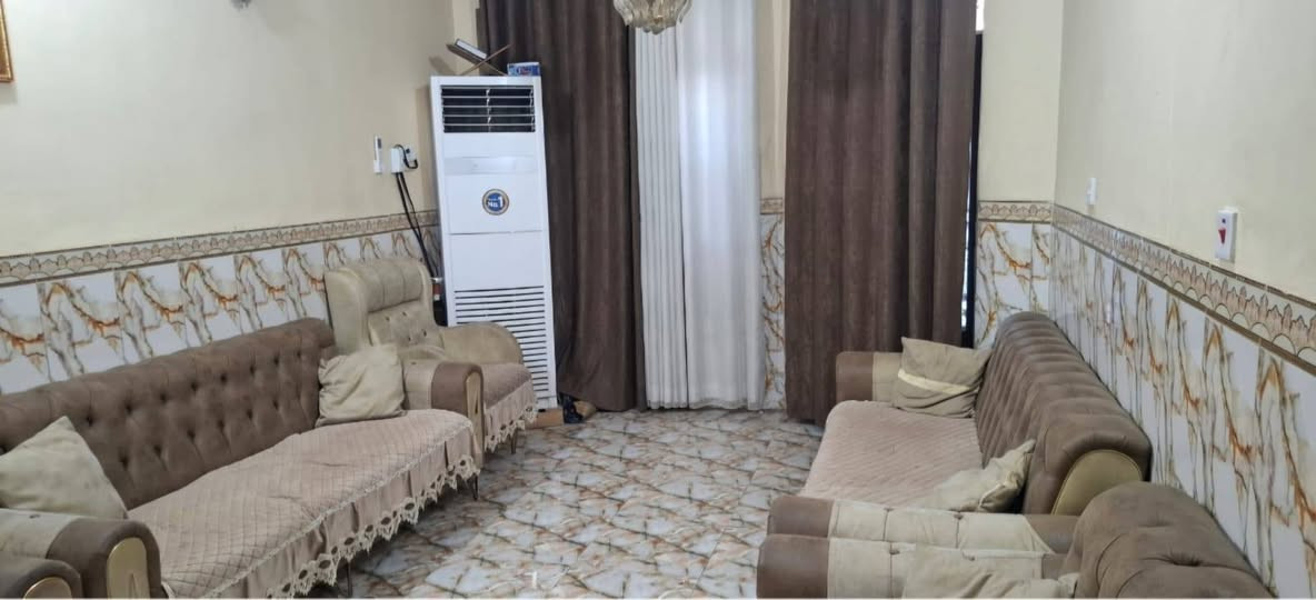 بيت مساحة 100 متر 5×20
عقد زراعي / بناء طابوق درجة اولى يحتوي على طابق ونصف طابق الاول استقبال+صاله ومطبخ +غرفه نوم+ حمام داخلي وخارجي النصف طابق غرفه سويت + صاله- السطحين اشتايكر / العنوان الزعفرانيه نهاية الاربع شوارع خلف مول كراره فرع 3 تبليط مجاري كهرباء السعر 120 *********** واتساب ََرزان للعقار
