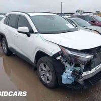 راف فور موديل ٢٠٢٢ حادثها كما موضح بالصور صيغ جاملغ فقط ويعافيه الباقي...