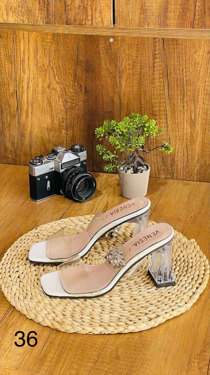 سليبر 10 الف فقط قياسات داخل الصور وتوصيل ٣الف فقط


**إذا كنت صاحب هذا الإعلان وتريد حذفه لأي سبب، رجاءا أرسل رسالة إلى الدعم الفني**