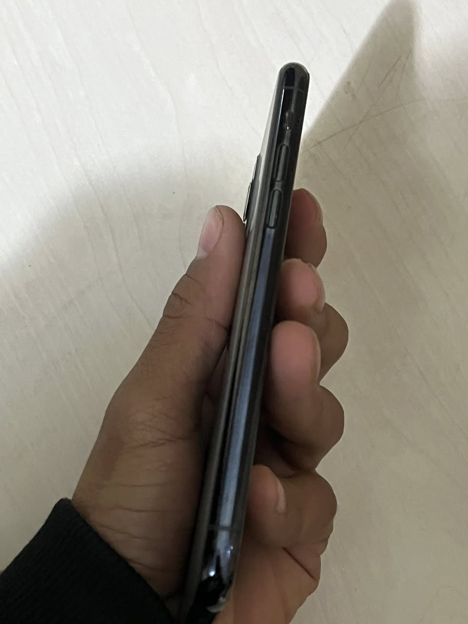 سلام عليكم
جهاز ١١برو فقط 
جهاز وتر ممفتوح بس الكلاس شاشه بيه فطور وما ماثر ابد عشاشه بطاريته ٧١بلاد ولكامره اثر الوكعه صاير رجه خفيفه بل x2 يعني ما ماثره وذا تريد وديه للصيانه يسويه الك ب١٠ جهاز عارضه ١٩٠ وبيه مجال حك جيه 
مكاني حله مركز 
رقم ***********
او خاص مفتوح
