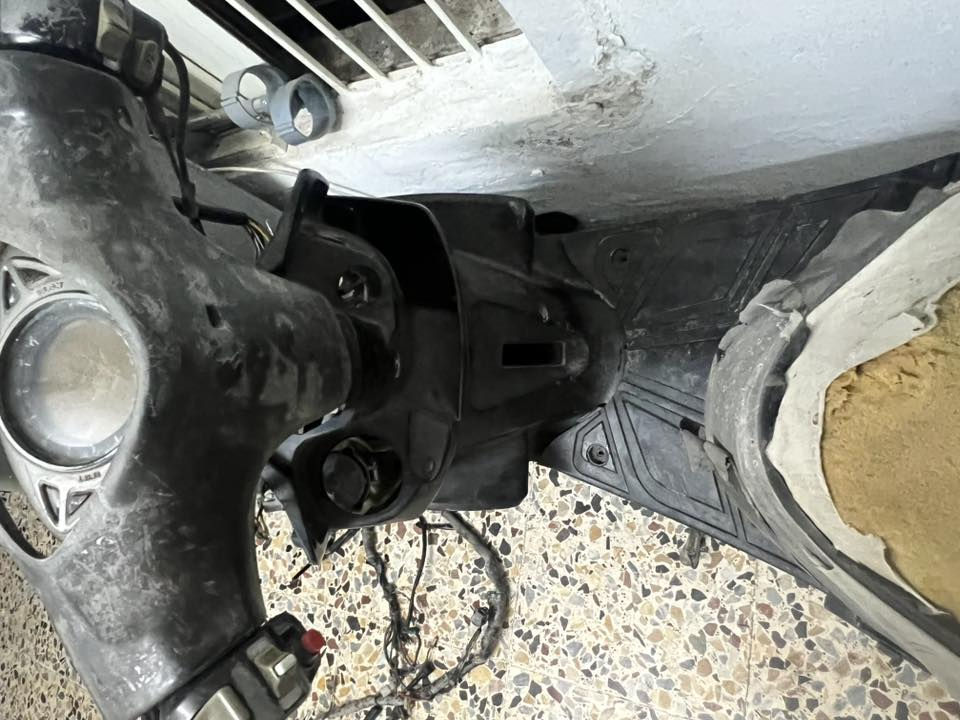 ماكس مضلع نوزل نقصها عقل كفرات بلاديه
ماكس مضلع نوزل نقصها عقل كفرات بلاديه
ضفيره جديده مال رمبه
كوم حديد السعر 175 وبيها مجال 
***********
واتساب ***********
