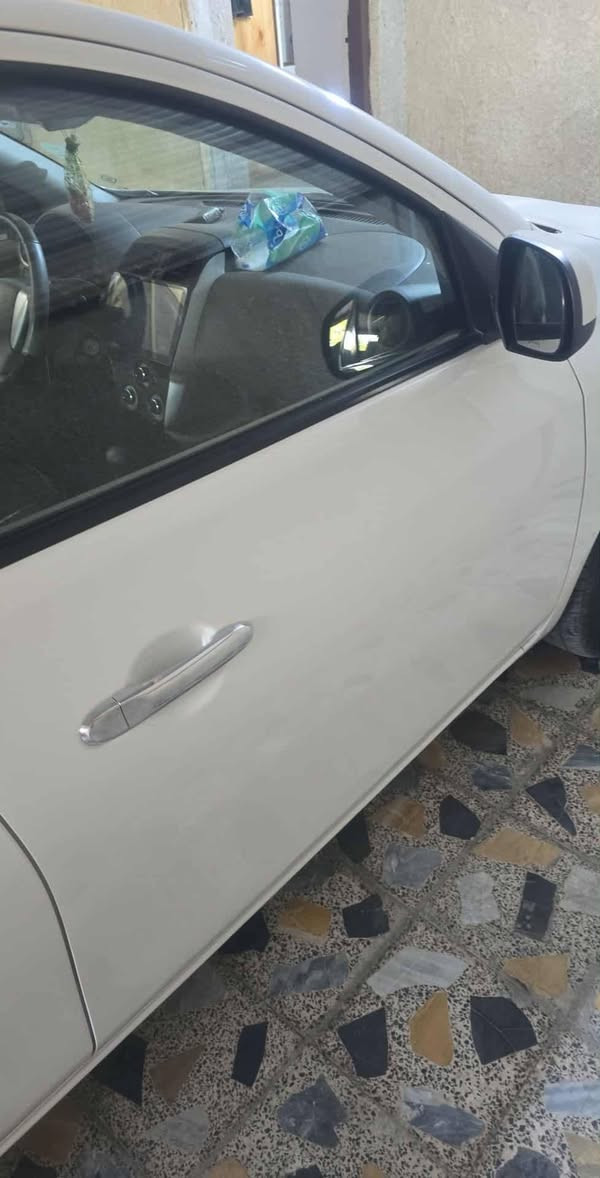 نيسان سني موديل ٢٤ كفاله عامه ماعده صدعتين باب السايق رايدهه ب١٢٨ مجالهه كلش قليل ماردآ على الماسنجر بس اتصال ***********
