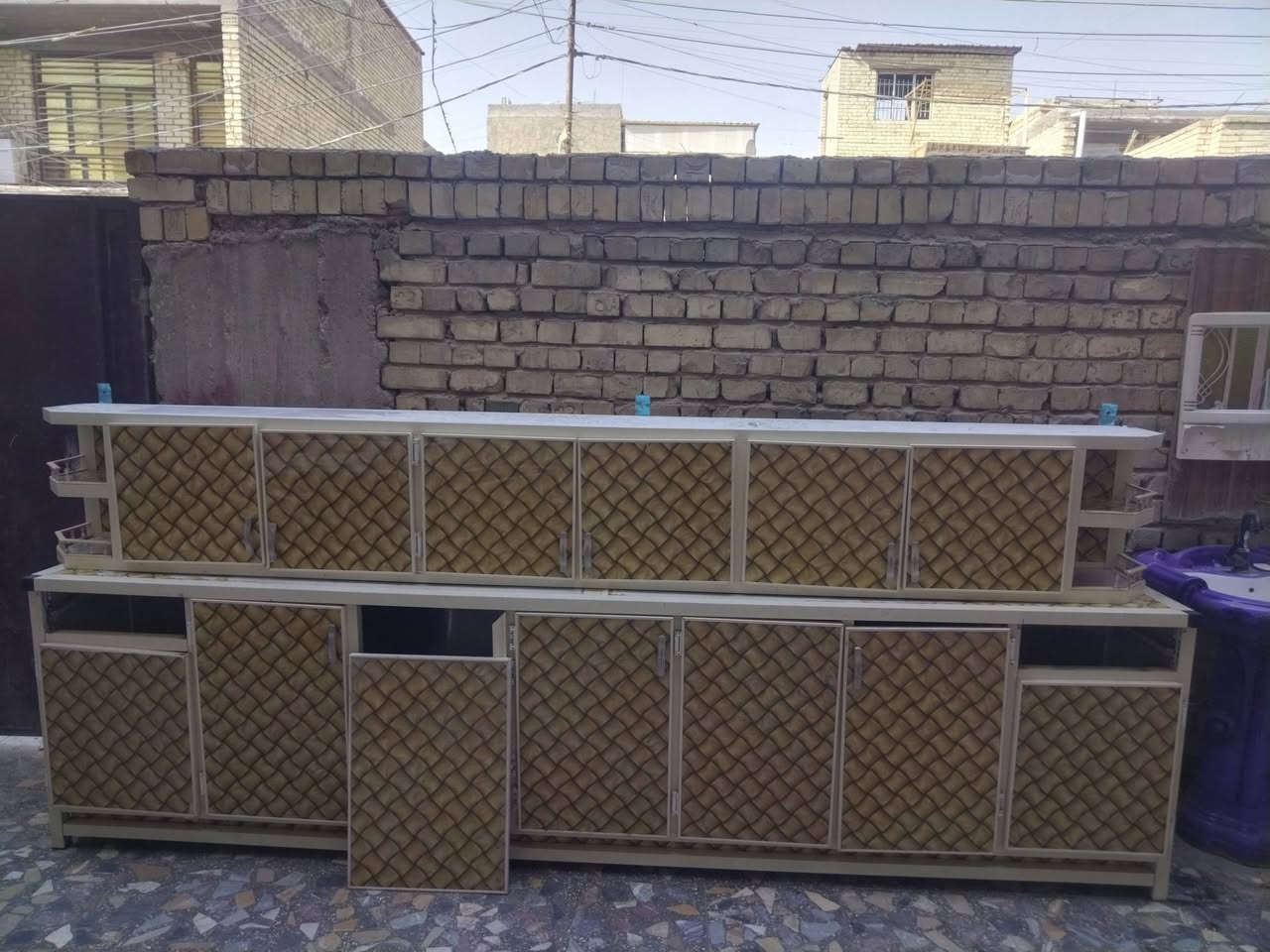 للبيع كاونتر ٤ مترات العنوان بغداد البلديات حي التراث رقمي ***********
