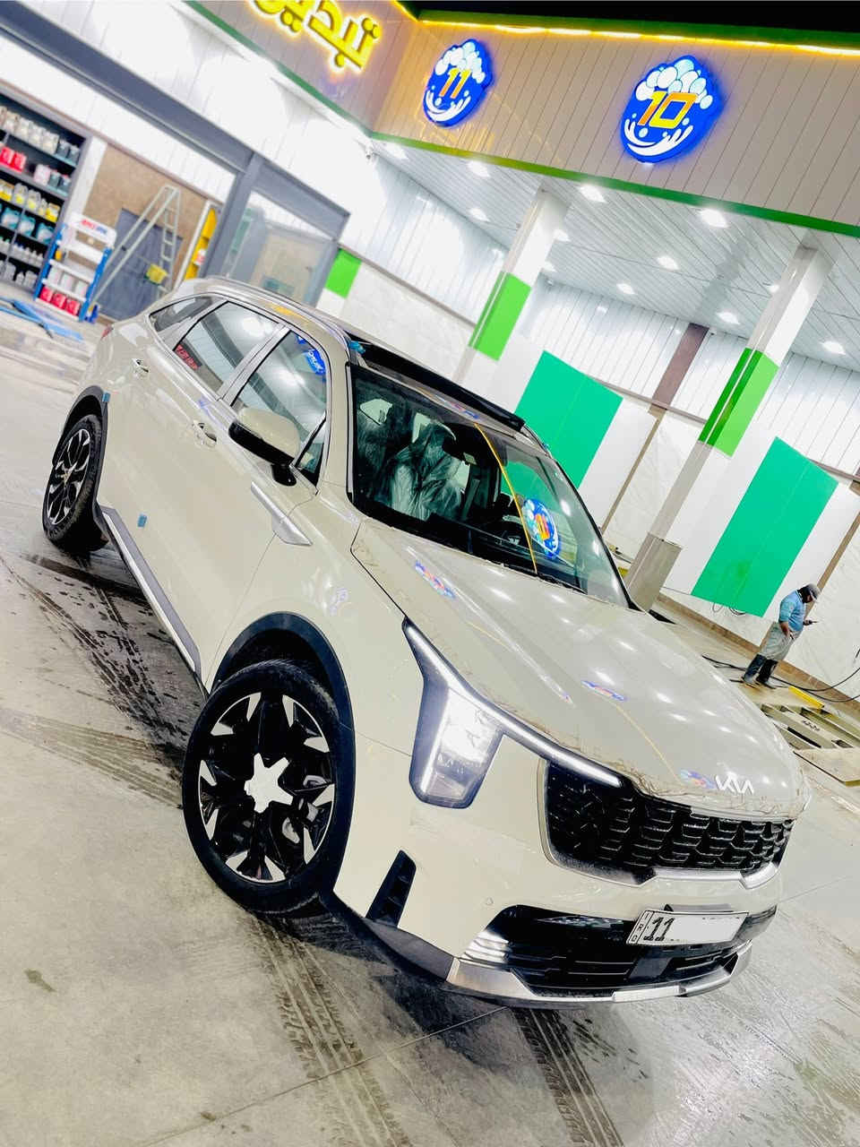 سورنتو ٢٠٢٥ /6سلندر فوول مواصفات للبيع رقم بغداد زيرو ماشيه6 الف فقط بعدها بفابلون الشركة ضمان خمس سنوات شركة 
مكاني بغداد بلديات
المواصفات
بانوراما 
كشنات جلد بلادي تدفئة تبريد 
أربع كامرات ٣٦٠ درجة 
حساسات امامية ٦ 
حساسات خلفية ٦ 
اوتو ستوب توقف ذاتي عند الرجوع للخلف 
رادار خلفي 
كامرات تشتغل بالدشبول 
كير ماوس 
ويل حجم ١٩ انج
وبعد بيها مواصفات 
سيارة زيرو ماشيه 6 الف 
للاستفسار***********
ملاحضه ممتواجد على لنت
