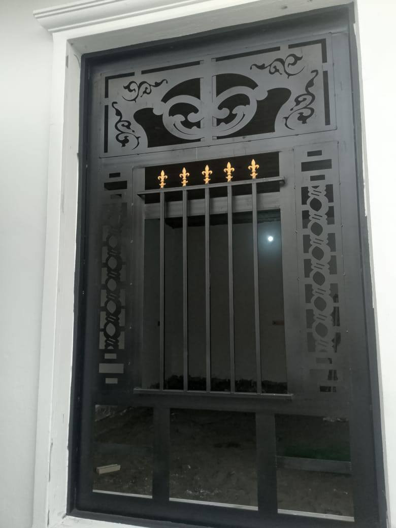 السلام عليكم يوجد كادر صباغين هذا انجاز عملنه ***********
