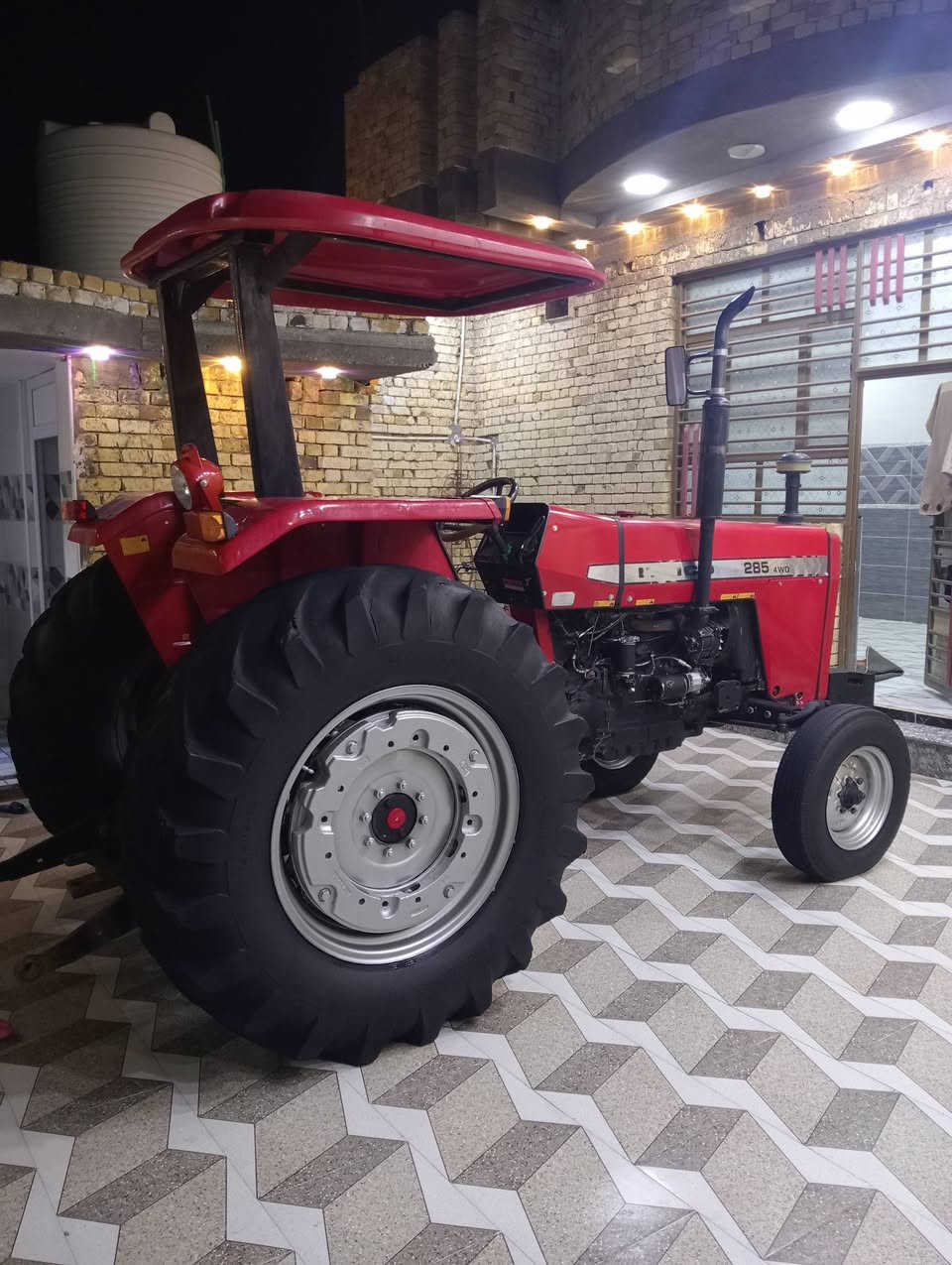 للبيع موديل 2013 رقم سنويه رقم اربيل السعر 67 ورقه المكان الناصريه قلعه سكر رقم الهاتف ***********
