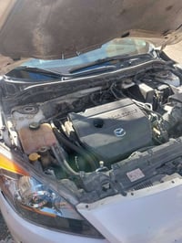 مازدا ٢٠١١ • بدون صبغ • محرك وكير مكفول