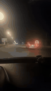 سلام عليكم النترة مقدس موديل 2010 خليجي 
رقم الانكلينزي بسمي 
بيهة بنيد و ربع جاملغ صبغ سونار موجود 
صدر جديد تخم تاير جديد 
اربعة دسك داخل بيجي 
تبريد ثلج 🥶 
سعر 110 
مكاني بلديات 
***********
