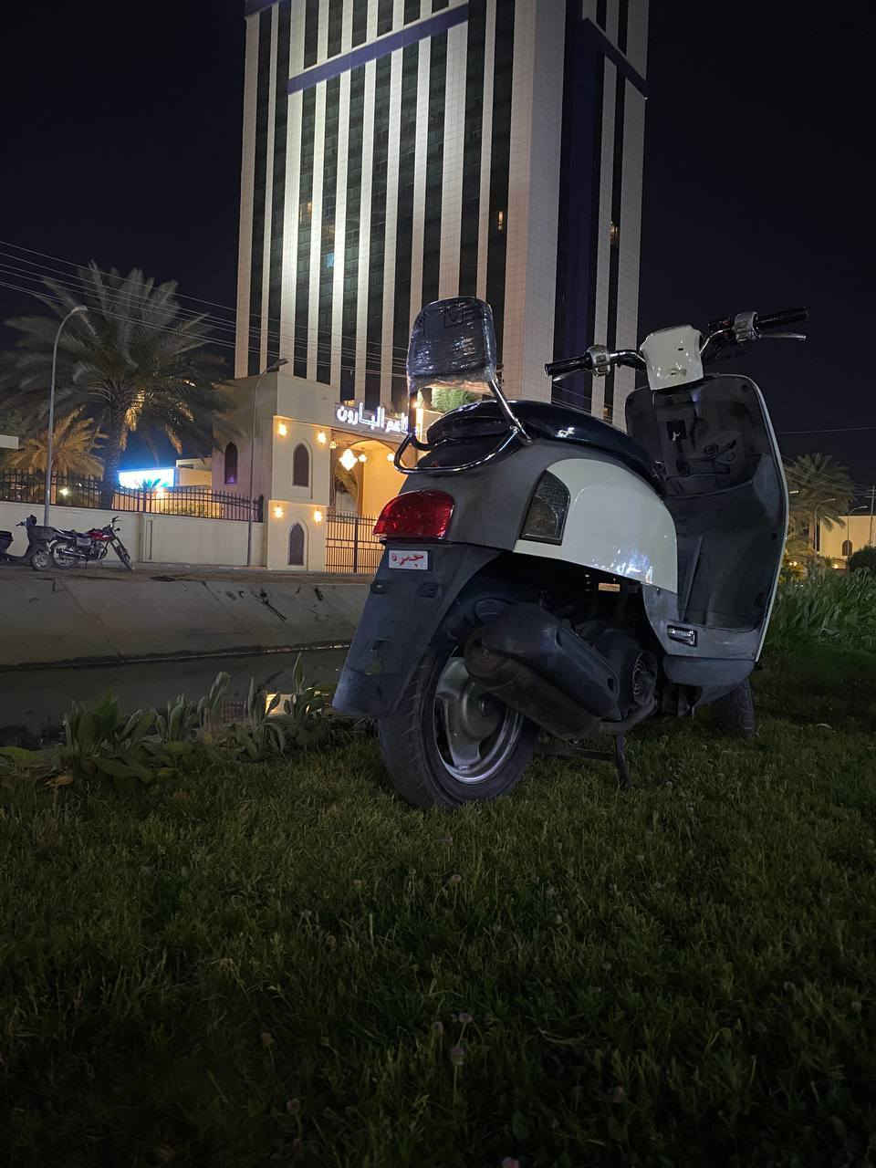 الون الخارج ابيض لون الداخل ابلاح ابلادي
الدرجه ابلادي كلشي بيه ابلادي  سلف نكره المحرك ناعمم كلش ومعدل فول رزانه بوشه 49
وصل معرض موجود الدرجه شهر واسبوعين طالعه شهر 4/22 يعني بعده جديده
الرقم *********** واتساب موجود 
كربلاء شارع التحدي 🫀🫀🌹💙🫂
