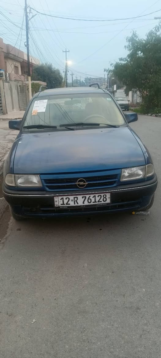 سياره استره استيشن
موديل  ١٩٩٢ 
سنويا بسمي 
كابون بانزين بيها
مكينه لاصرف ولا نفخ طخم جديد  باتري جديد
تايرات  طخم كامل
خط ابيض لاصلي

 صبغ عام  جماليه فقط 
مصلح دوسات ودواير 
شرط الوكاله والتحويل 

السعر50 
موصل الرفاعي رقم الهاتف ***********
***********
