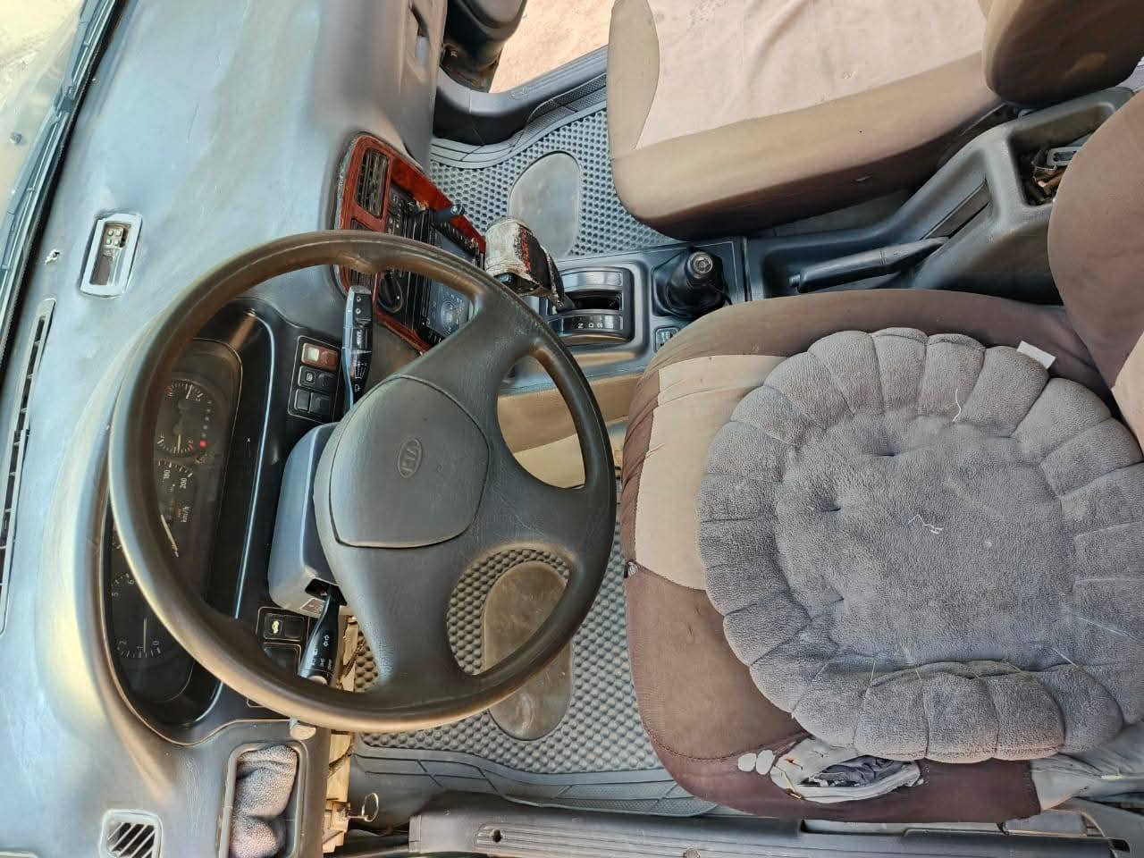 سبورتج ٩٥ رقم بغداد صدامي راعيها بكربلاء
كير كفالة مكينة بيها خيط تبخير 
مصبوغة عام لجمالية
مكاني كربلاء
السعر ٣٨
***********
