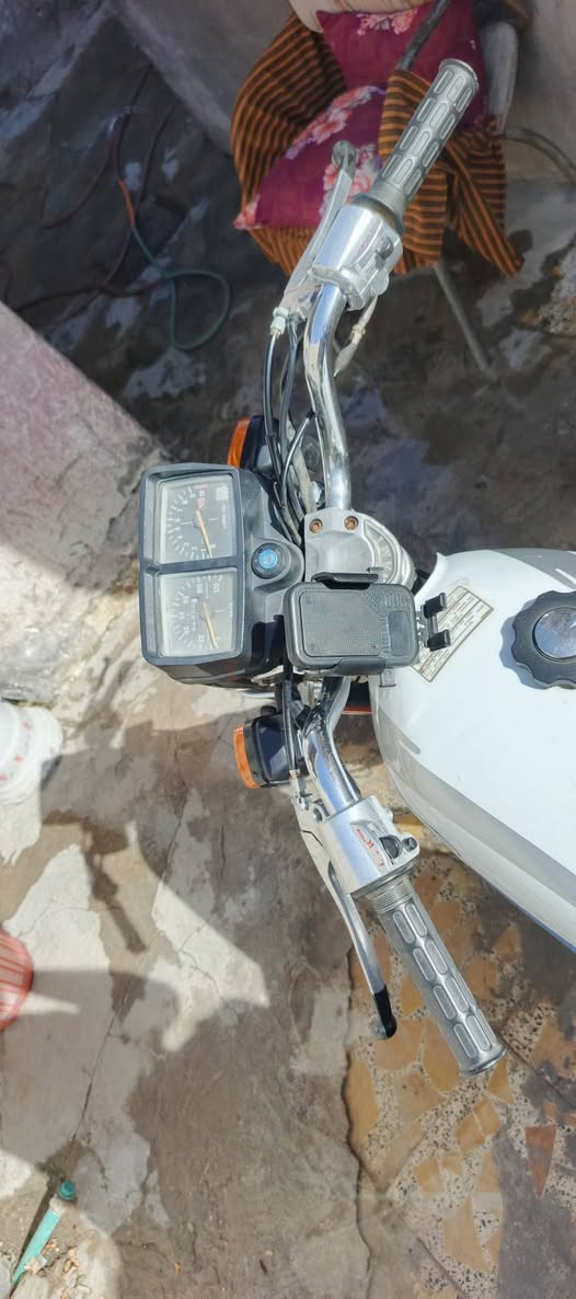 دراجه يراني نامه شلامجه مديل 2021رقم وسنويه دراجه حلـِۈه بل مشي جاهزه م̷ـــِْن كلشي مكينته مامفتوحه ابد باقيه على بلاد
السعر مليونين وبيها مجال الشراي
مستعجل على بيعته دراجه حلوه
العنوان البصره في  القبله حي القائم شارع المدارس الهاتف
***********

