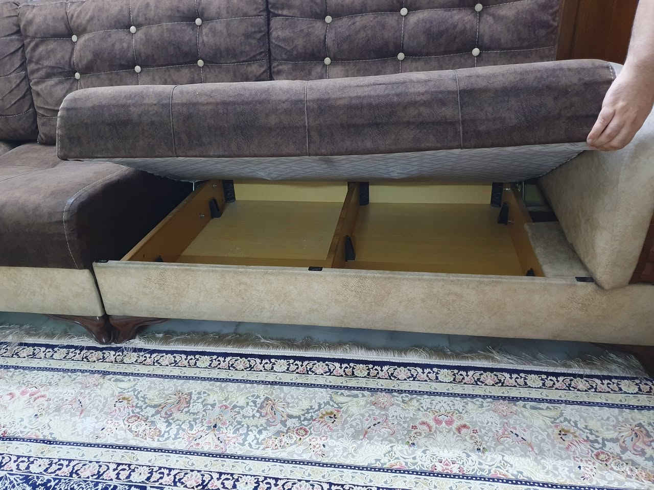 للبيع كورنر تركي سرير ومخزن 9 مقاعد المكان الكرادة


**إذا كنت صاحب هذا الإعلان وتريد حذفه لأي سبب، رجاءا أرسل رسالة إلى الدعم الفني**