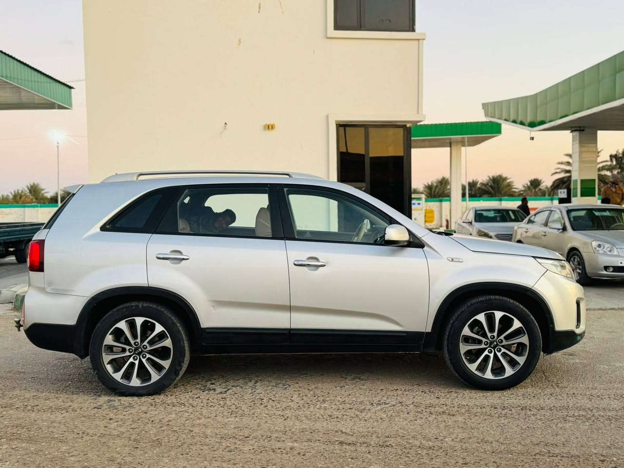 سورنتو 2014 خليجي رقم بغداد دولي ابسمي سياره جديده كلش بيه باب السايق صبغ والباقي كفاله عامه على سونار 7راكب 6V دوشمه كشنات ارضيه جلد تبريد ثلج تدفئ شغاله شاشه ايباد السعر 180$ وبيه مجال بسيط مكان بابل الشوملي استفسار 
***********
***********
