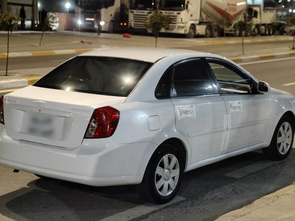 اوبترا2013،كيرعادي ،  بيها ۱قطعة و نص صبغ ، غير هذا صبغ سيارة مكفولة كفالة عام ، من تجي و تشوف سيارة اذا بيها دينار مصرف نزل من سعر ٥ورقة ، سيارة جديد جديد ماشي200الف کم ، سنوية ساقط تحويل وكالة شرط ، سعر77ورقە ، عنوان.اربيل خليفان 
ر.م*********** سوران, أربيل
