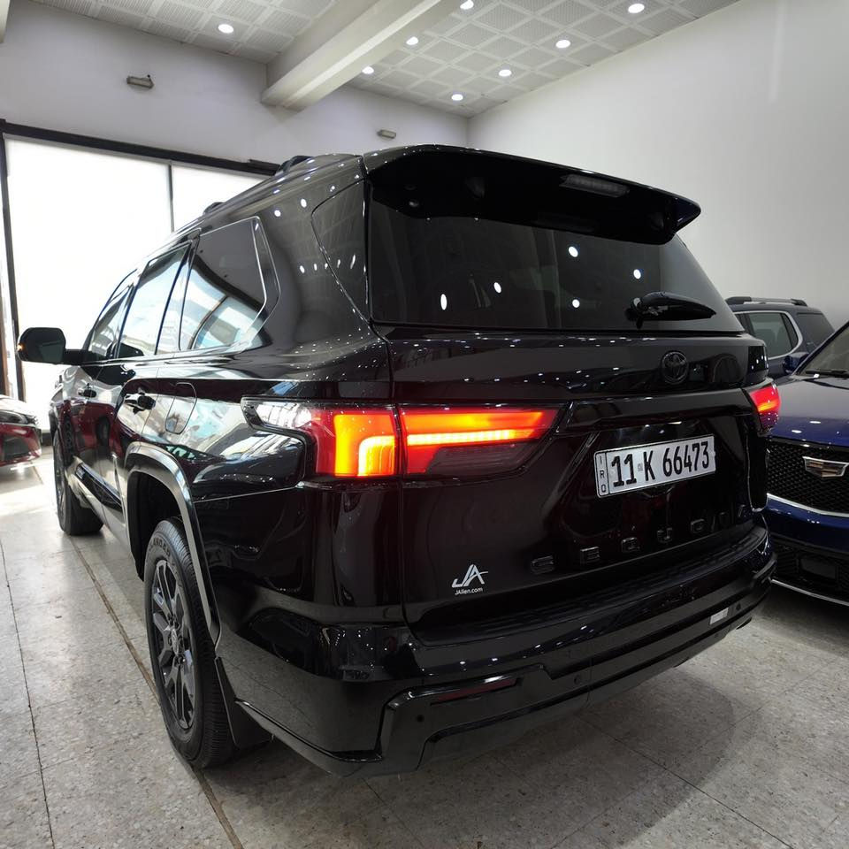 السلام عليكم ورحمة الله وبركاته
تويوتااا سيكوياا. بلاتينيوم. 2024 كلين
      صور بل مزاد موجوده. ورقم شاصي هم. آخر صور.  
  
لون اسود ملكي.
 داخل اسود  مطعم أب أزرك. 

  السياره. مزروعه مواصفات زرع.  
    إذا أريد اعد المواصفات ما تخلص.  يوميه تكتشف شي جديد

     رقم. السياره. بغداد. 
           مكان السياره النجف الشرف 🎶

 التصال او تواصل. واتساب. ***********
   شايف الف خيرر الي ياخذه
