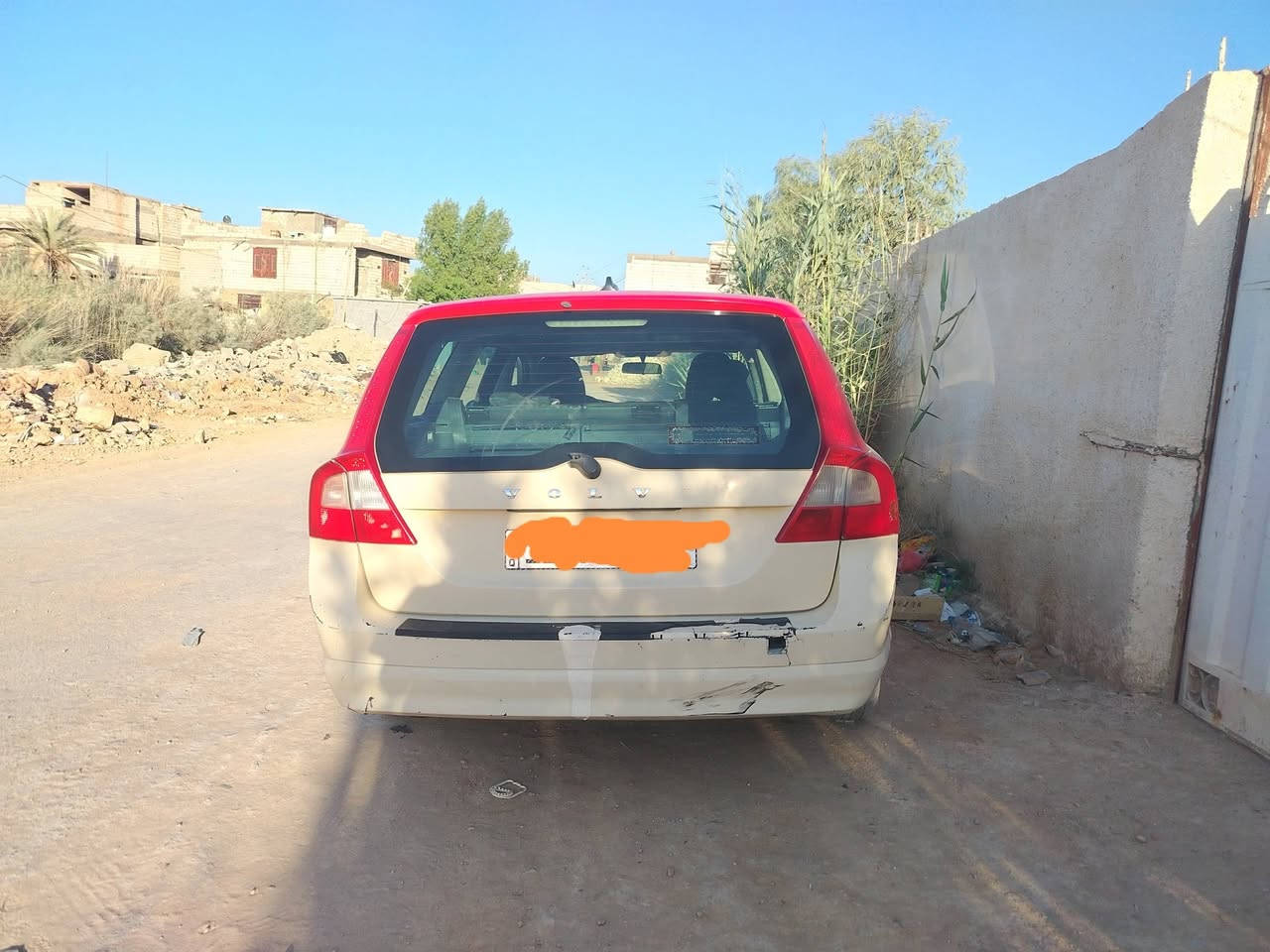 سلام عليكم فولفو ٢٠٠٨ ستيشن V70 اصل تكسي دبي رقم بغداد بأسمي كير ومكينه كامري محور مكفولات حداديه موزينه تبريد ضعيف السعر ٥٠ وبيها مجال المكان كربلاء قابل للمراوس بسياره طيبه او سايبا للاستفسار التواصل على الرقم ***********

