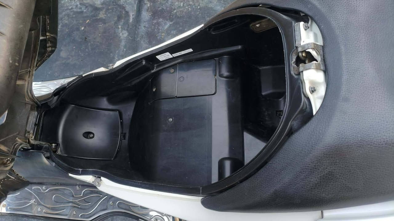 السلام عليكم فورزه 08 دراجه مكفوله كير شغال 
دراجه نضيفه ولكفر شوفت عينك مابيهه اي نقص 
مكاني بغداد شعله السعر مليون و 100
***********
