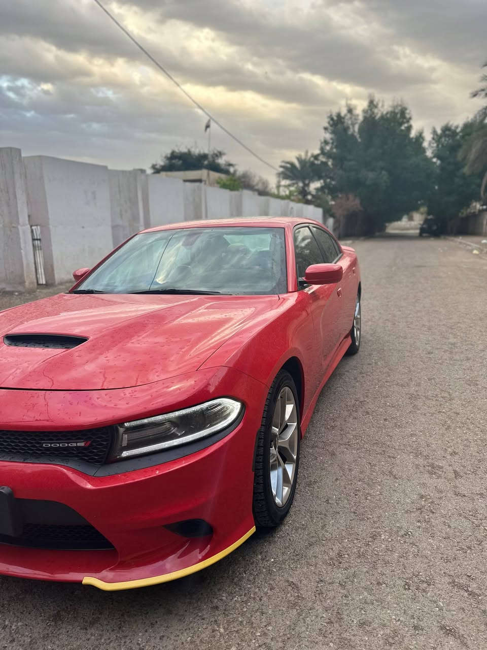 CHARGER GT - SUPER TRACK PAK .
جارجر GT . 
الموديل : 2021 . (خليجي وكالة هارلم ) . 
المحرك : V6.  3.6L . 
العداد 57 km
مكفولة 
المواصفات :
* شاشه كبيرة مع نظام ملاحة نفكيشن GPS .
* الشاشة مع اوپشنات SRT . 
* سستم صوت الپاين مع سماعات پريميوم .
* ويل RT قياس 20 انج . 
* فتحت سقف (سلايد) . 
* مقاعد جلد رياضية . 
* مقعد السائق كهربائي . 
* حساسات خلفية . 
* تشغيل عن بعد . 
* ستيرن كهربائي . 
* تدفئة ستيرن . 
* محدد سرعة . 
* تلفون بلوتوث . 
* كاميرا خلفية .
* مرايا متحسسة للاضاءة العالية .
* كير شفتر بالستيرن . 
* دخول ذكي (بصمة) .
* ⁠كامرة خلفية 
* ⁠كت كامل SRT
* ⁠المصابيح الامامية LED
* ⁠حساسات خلفية
* ⁠كير شفتر بالستيرن 
المكان صليخ ال 600     
***********
رقم الماني بغداد بأسمي السيارة تحويل اي وقت سنوية نافذة
سيارة مكفولة من جميع النواحي مكينة كير تبريد صدر اي شيء مكفول سيارة خاصة استخدام شخصي
تبديل دهن فلاتر تحديثات كلها داخل شركة هارلم
325 السعر
