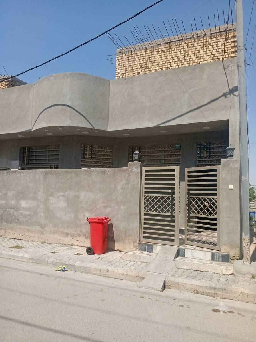 سلام عليكم مشتمل مربع ركن ظهر شارع يعقوب خلف شركه فايبر اكس خريطه مميزه بناء حديث يتكون من استقبال وصاله ومطبخ وحمام وغرفة نوم وستاره وبيتونه كامله السعر خاص رقمي للتواصل ***********
